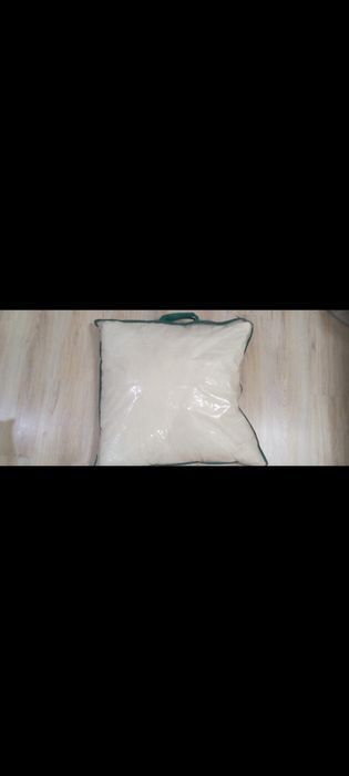 Продам подушки 70×70 см