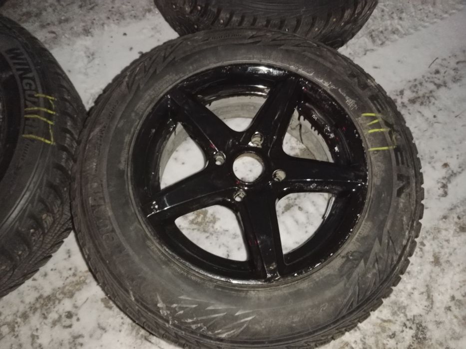 Продаётся резина зимняя и летняя, на 14 и на 15