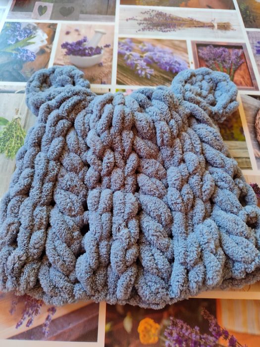 Детска шапка и шал