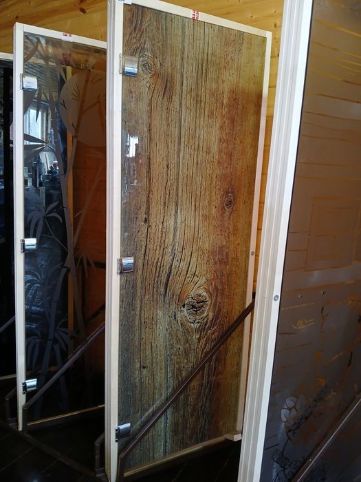 Продаются двери для бани Стекло