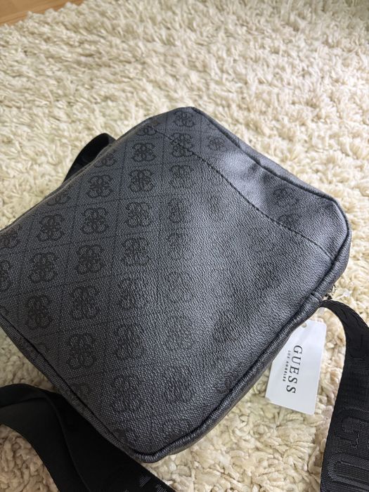 Geanta barbati Guess