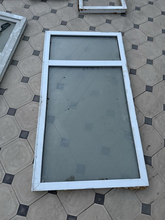Продам витражи (рамы со стеклом), б/у