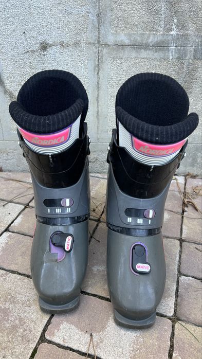 Super ofertă – clăpari de schi Nordica N 964