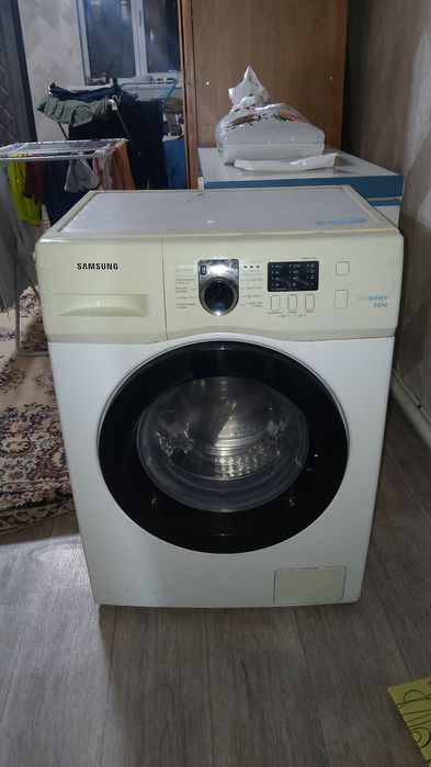 Продам стиральную машину