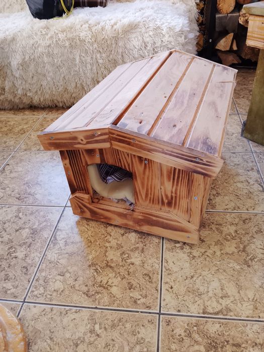 Къщичка за кученце/котка