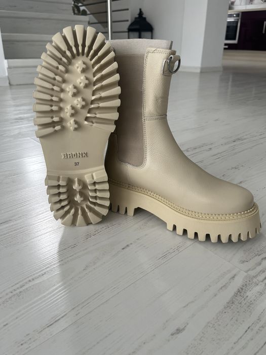 Vand ghete Bronx noi din piele