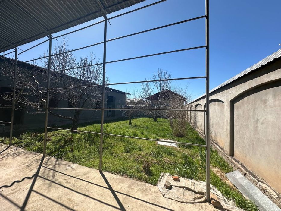 Учкахрамон постдан кирганда Гишткуприкда 4 сотих ер