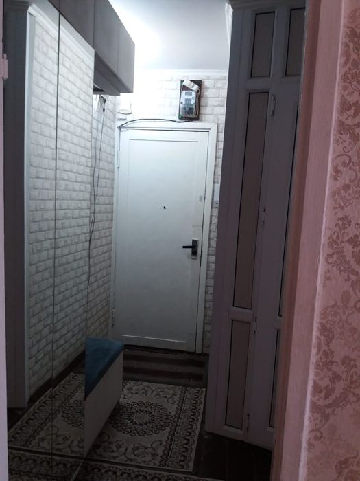 Продаётся  2ух  комнатная квартира