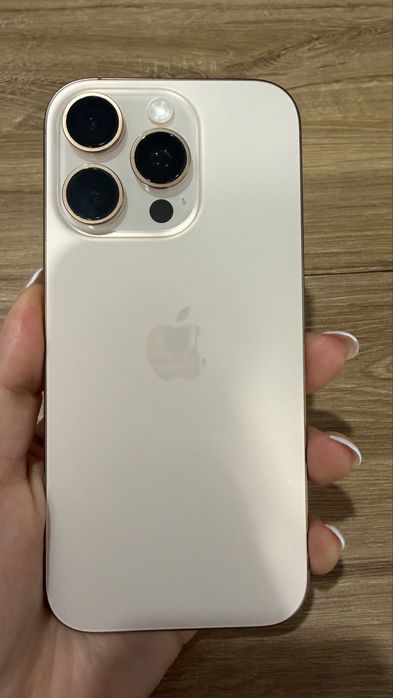 Продам Iphone 16 Pro