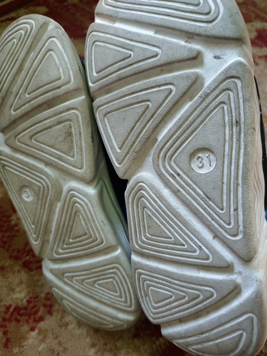 Продам сандали на мальчика