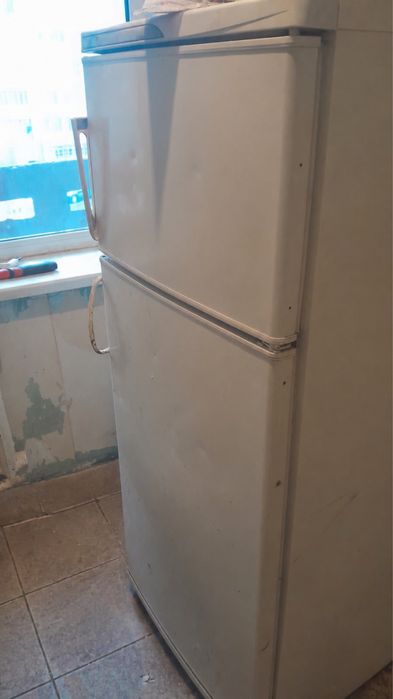 Продам холодильник