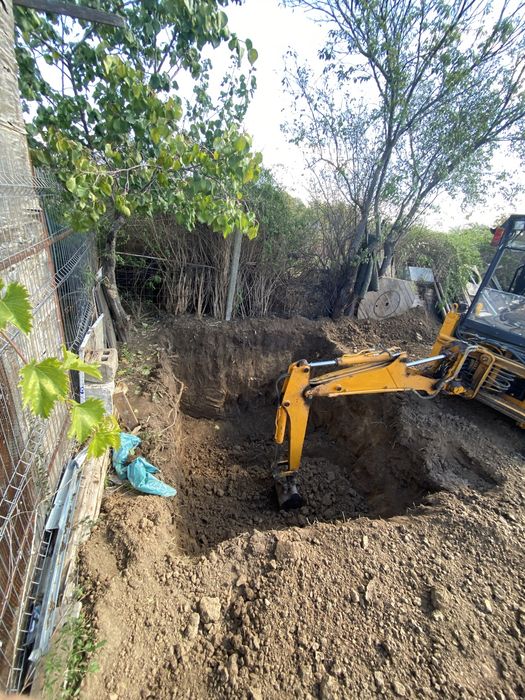 Închiriez minibuldoexcavator si transport marfa(nisip, balastru)