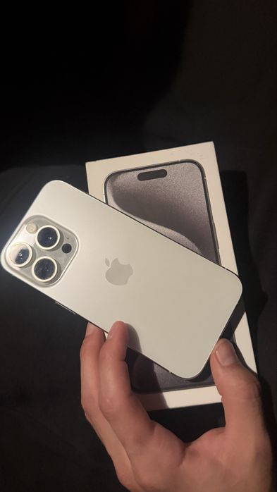 Iphone 15 pro с коробкой и с док