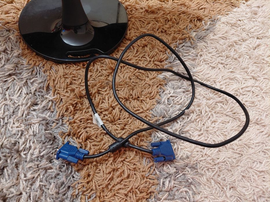 Монитор Самсунг бу