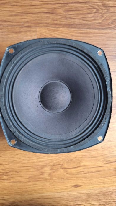 Български високоговорители