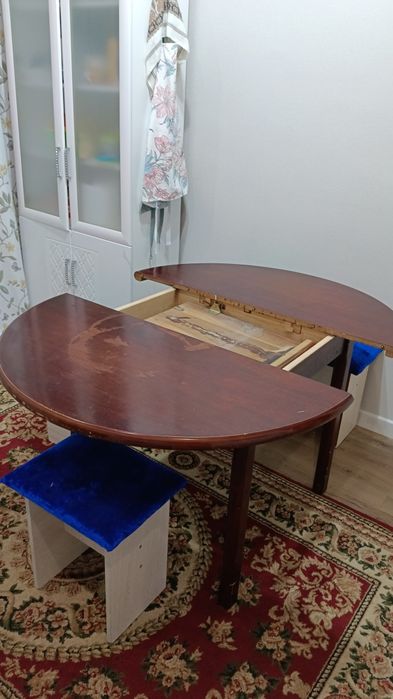 Кухонный стол дубовый