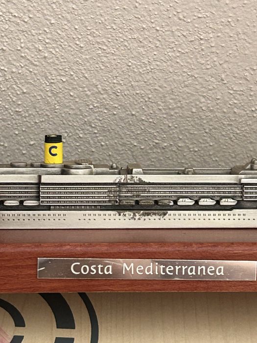 Navă Costa Mediterranea