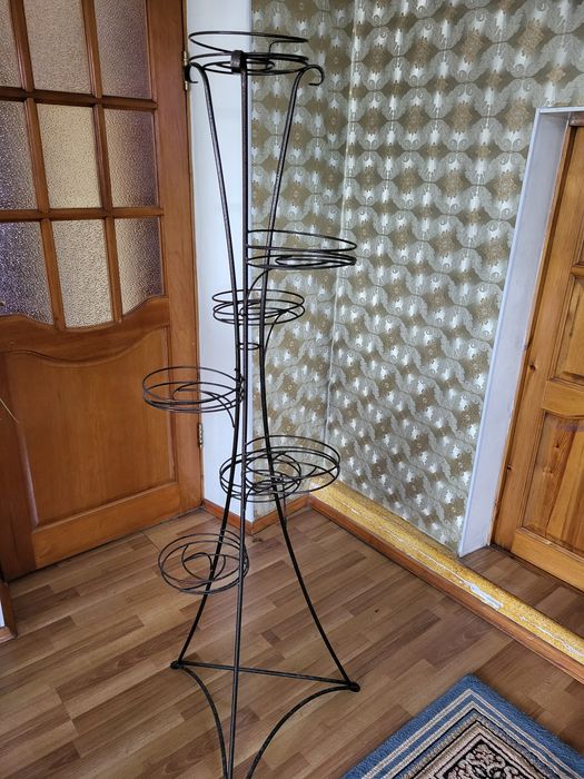Подставка для цветов