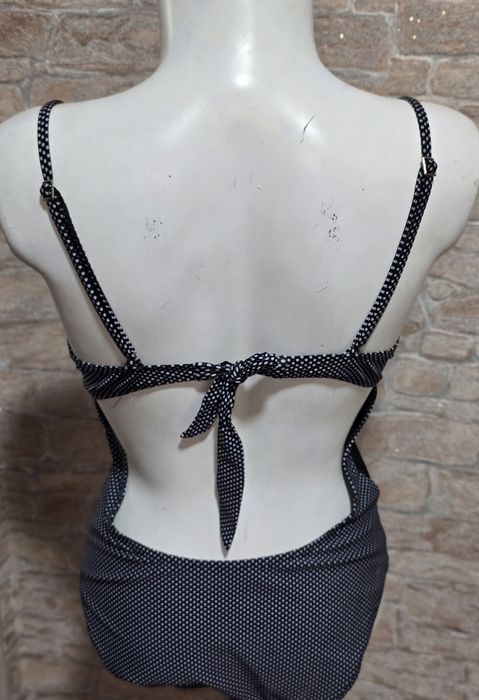 Купальник с накидкой