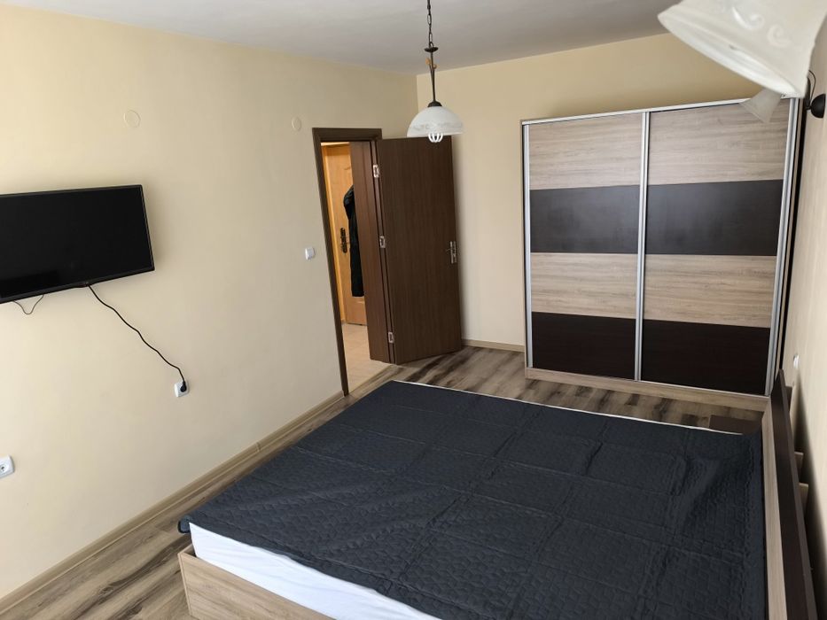 Дава се под наем Двустаен апартамент в Враца, Квартал 72 - 70 кв.м за 420 € - Снимка #8