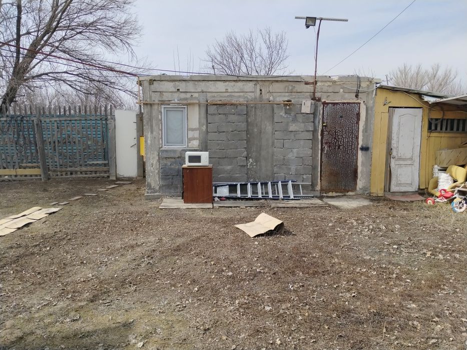 Продается дом в пригороде