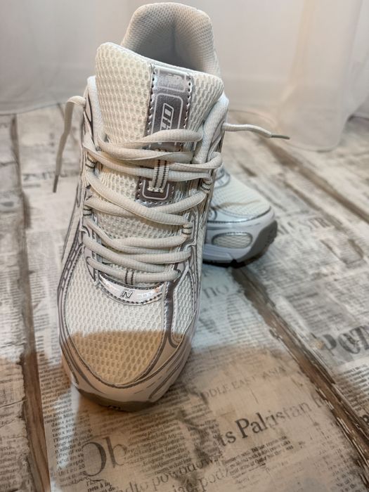 Adidasi new balance 740