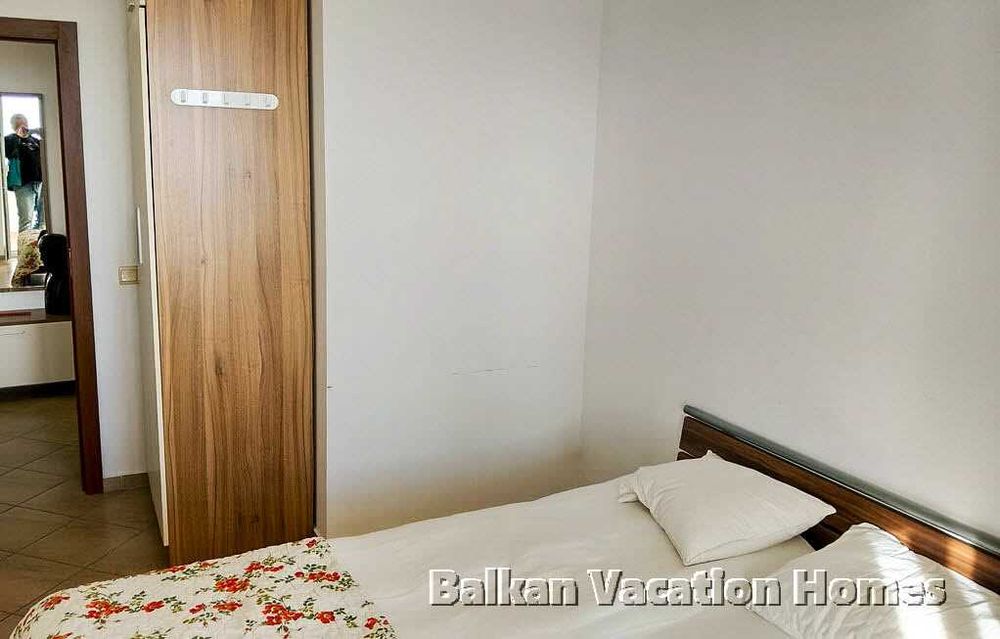 Продава се Тристаен апартамент в Бяла - 109 кв.м за 417 €/кв.м - Снимка #11