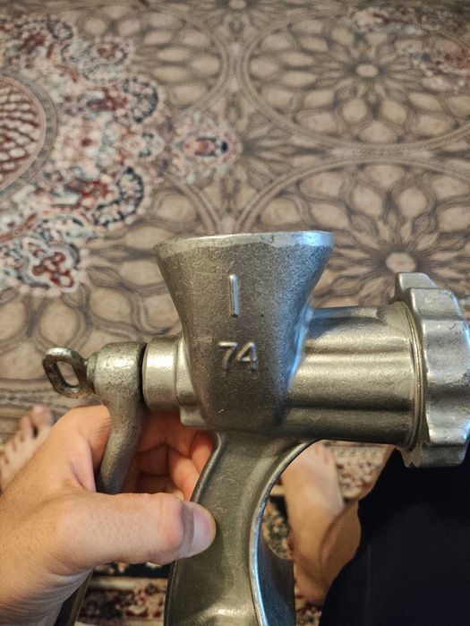 Продам советскую масорубку