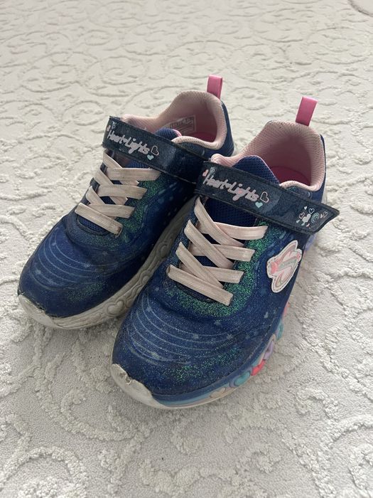 Маратонки Skechers  и Playful fast