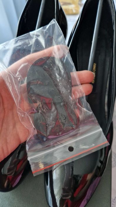 Pantofi negri marimea 36