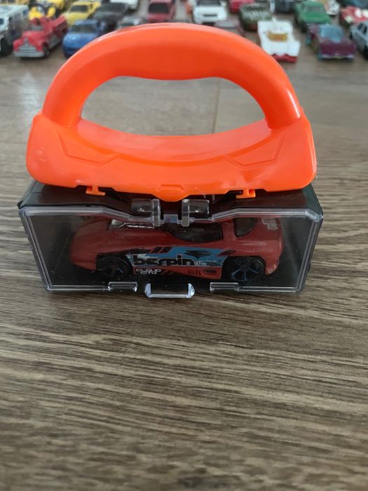 Colecție 78 de mașinuțe hotwheels+traseu cu extensii+husă pt o mașină