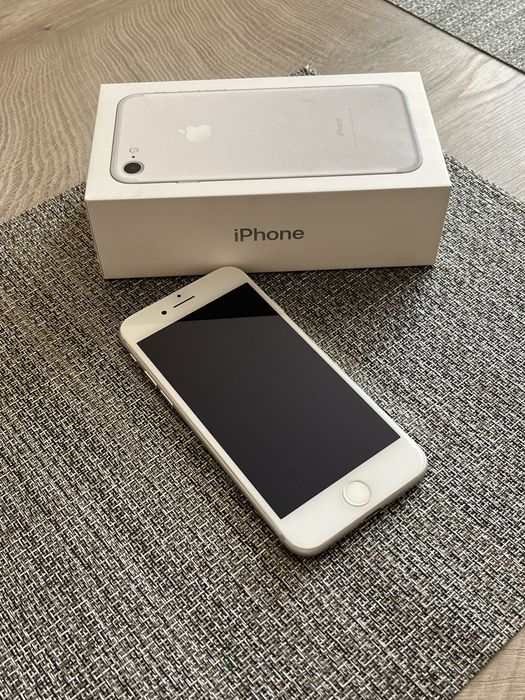 iPhone 7,Silver, 32 GB