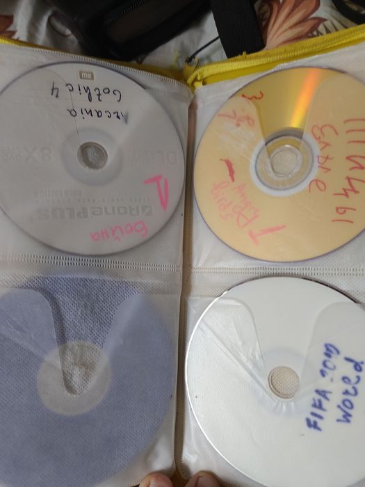 Продавам xbox 360.