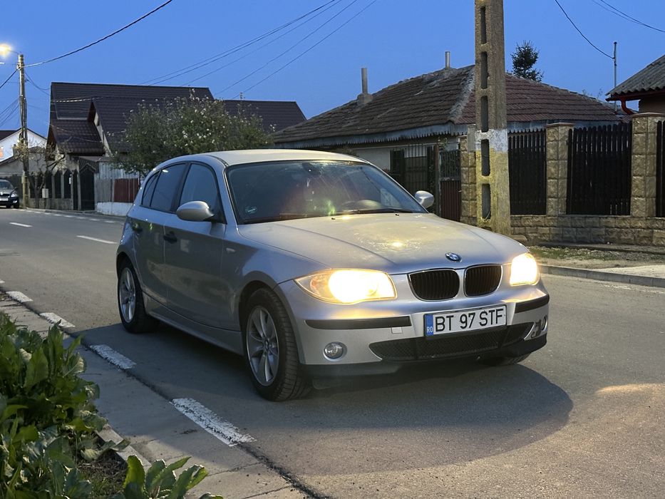 Vand / schimb Bmw seria 1 2.0d 6 trepte stare foarte buna