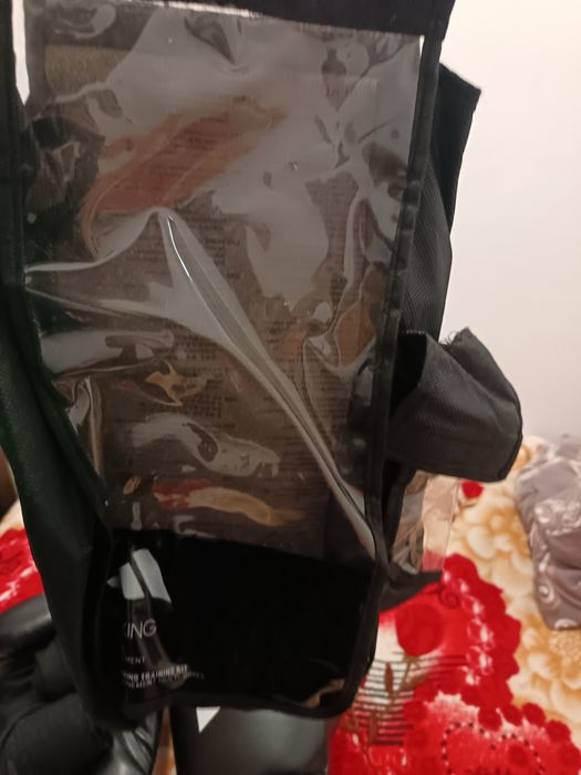 Mănuși de box 12 oz + doua perechi de bandaj mănușile folosite putin