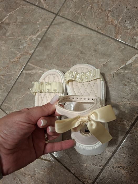 Sandale elegante