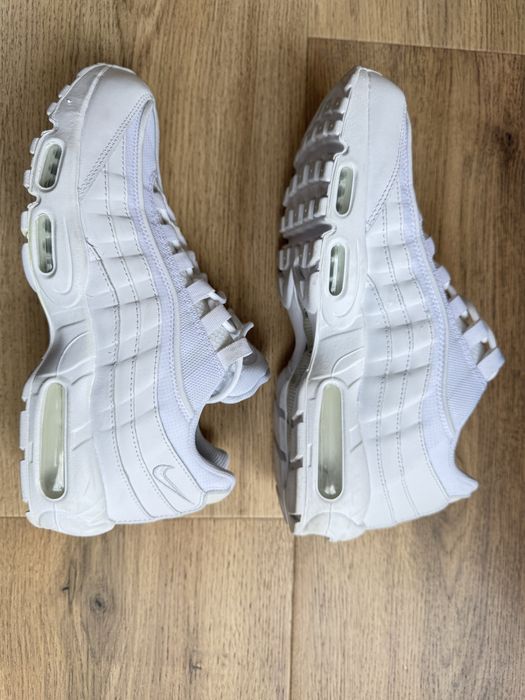 Nike Air Max 95 Essential