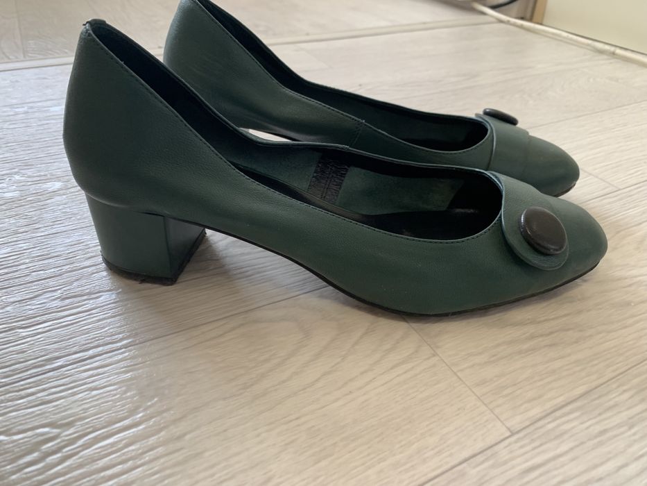 Продам кожаные туфли