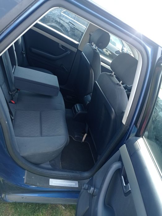 Vând Audi A4 B7 1.9tdi