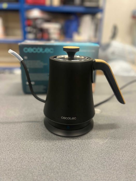 Чайник / Електрическа кана Cecotec Thermosense 500 Swan , 1200W , 1L