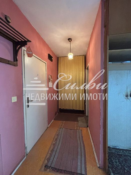 Продава се Едностаен апартамент в Шумен, Боян Българанов 1 - 40 кв.м за 1403 €/кв.м - Снимка #6