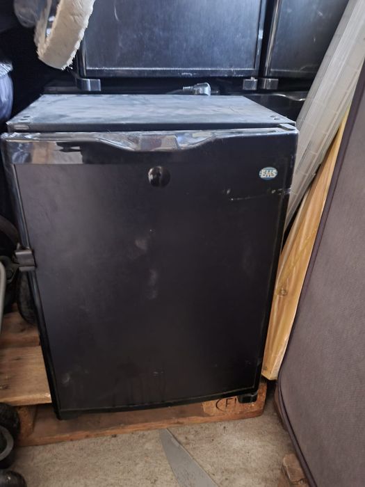 Frigider mic gen ptr hotel Barzesti • OLX.ro