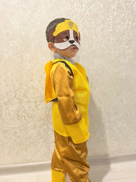 Костюмы карнавальный