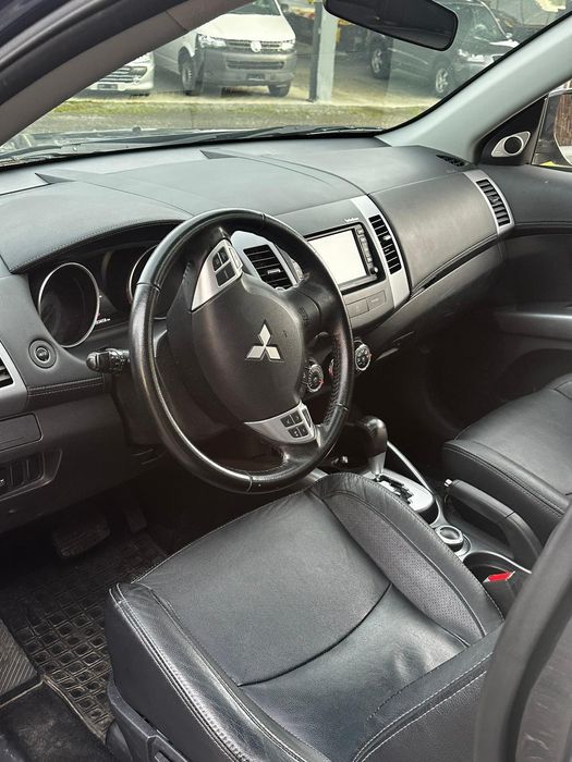 Mitsubishi Outlander 2012 facelift 2.4 benzină