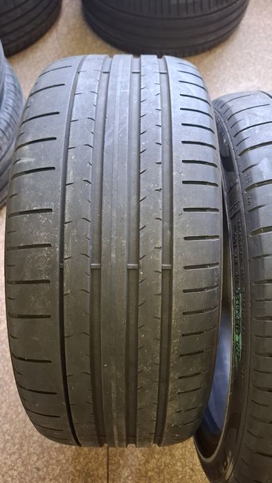 2бр летни гуми Pirelli P Zero 225 40 18