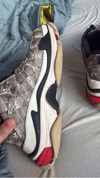 Adidasi balenciaga triple S marimea 43 nike dunk stare buna marimea 38.50 si 2 perechi de adidasi de fotbal sintetic 36/37