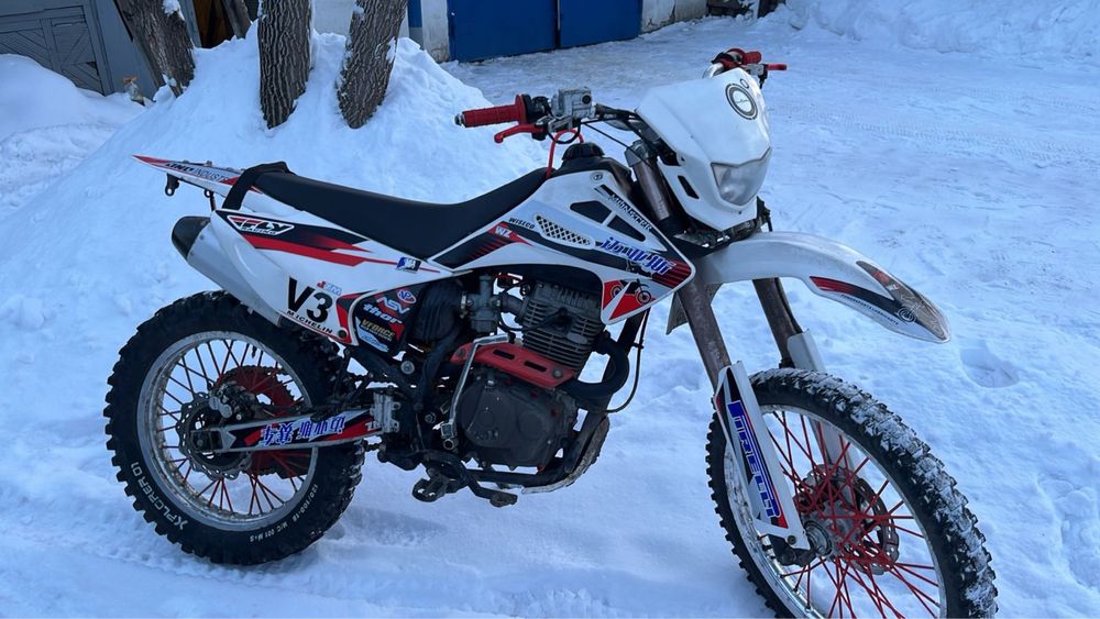 Продам пластик эндуро