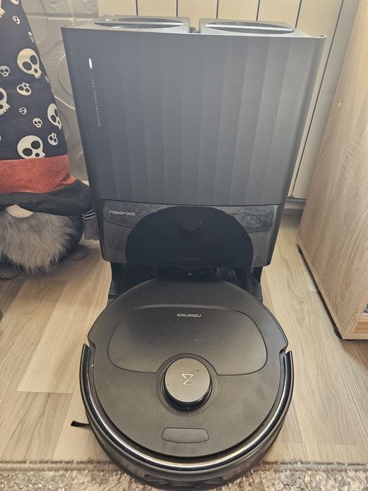 Vând/Schimb robot ROBOROCK Q-Revo S QRS5200, 0.33l, 14.4V, autonomie max 180 m...