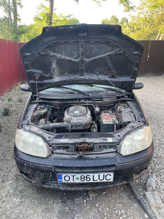 Vand fiat punto 1.4 benzină ,nu dețin acte este de camp
