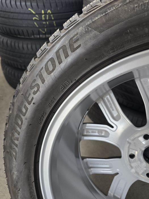 4 Броя 235/55/18 Bridgestone 2x8mm 2x6mm